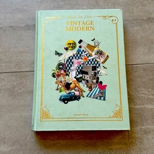 Vintage Modern: Design with a Past
Hardcover.